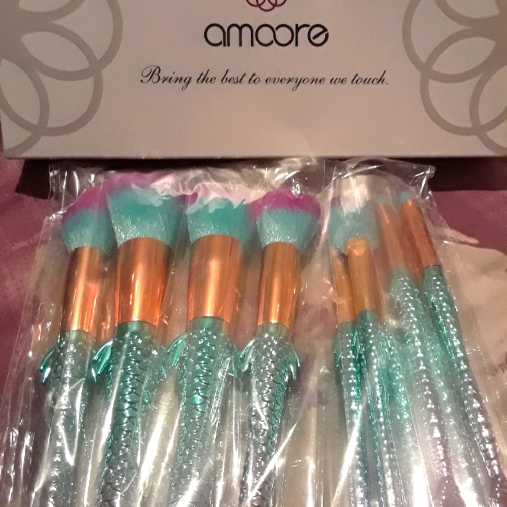 Amore 10pc Mermaid Make-up Brushes